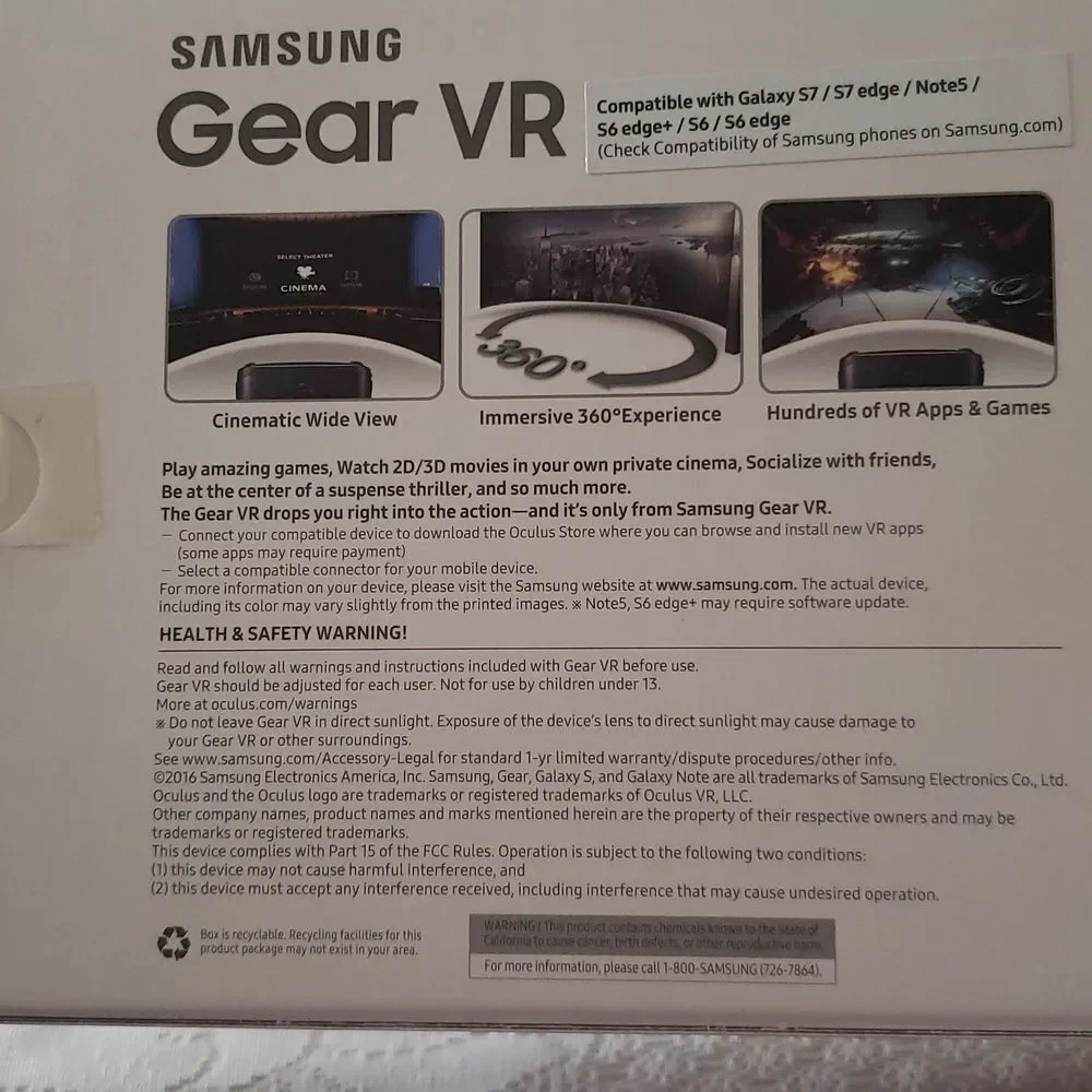 New in Box Samsung Gear VR Powered by Oculus Virtual Reality Headset SM-R323